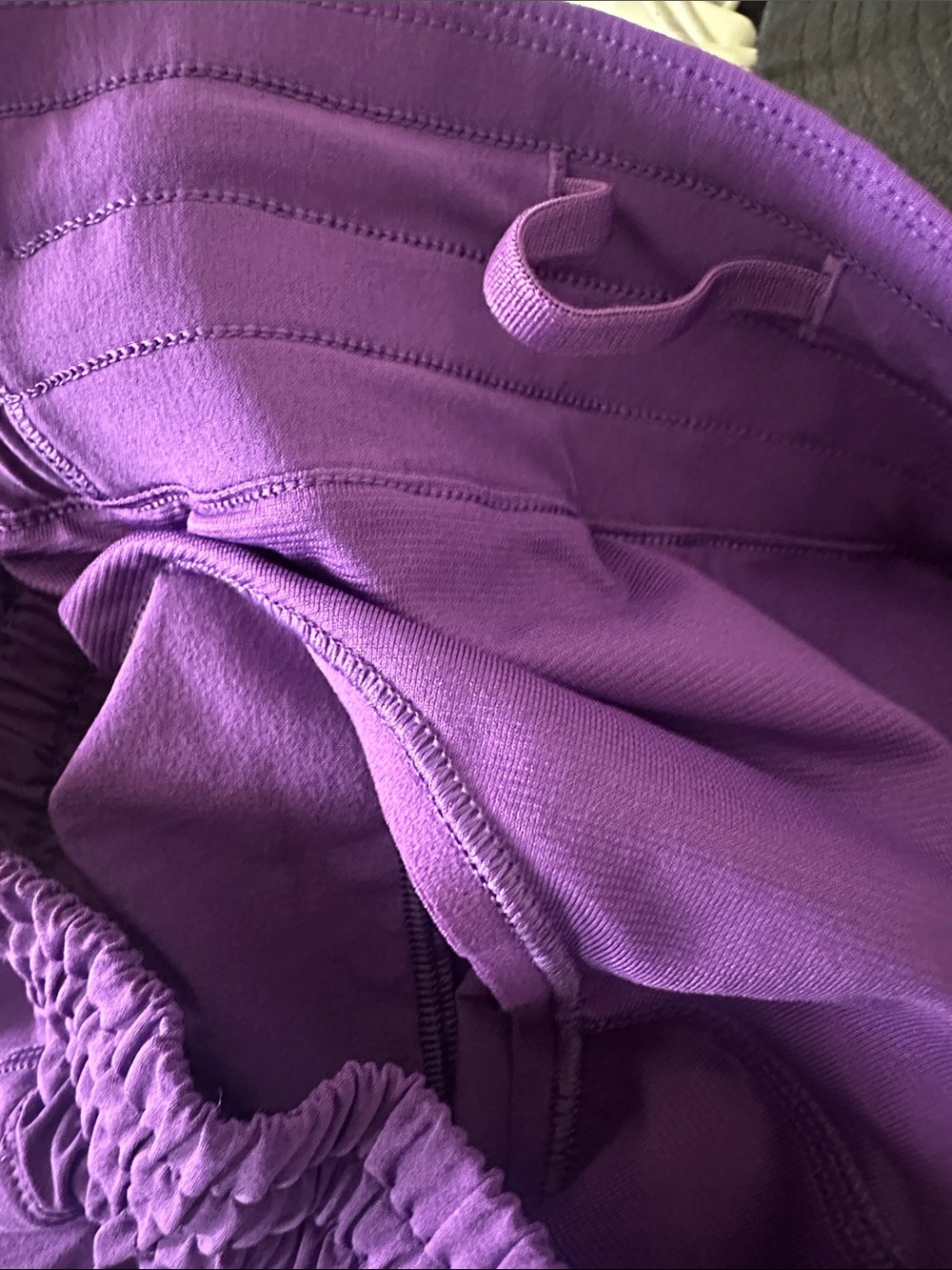 Lululemon Hotty Hot HR 2.5" Lined Shorts college Purple BNWT - Picture 5 of 5